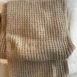 Tan men’s Hermes winter scarf